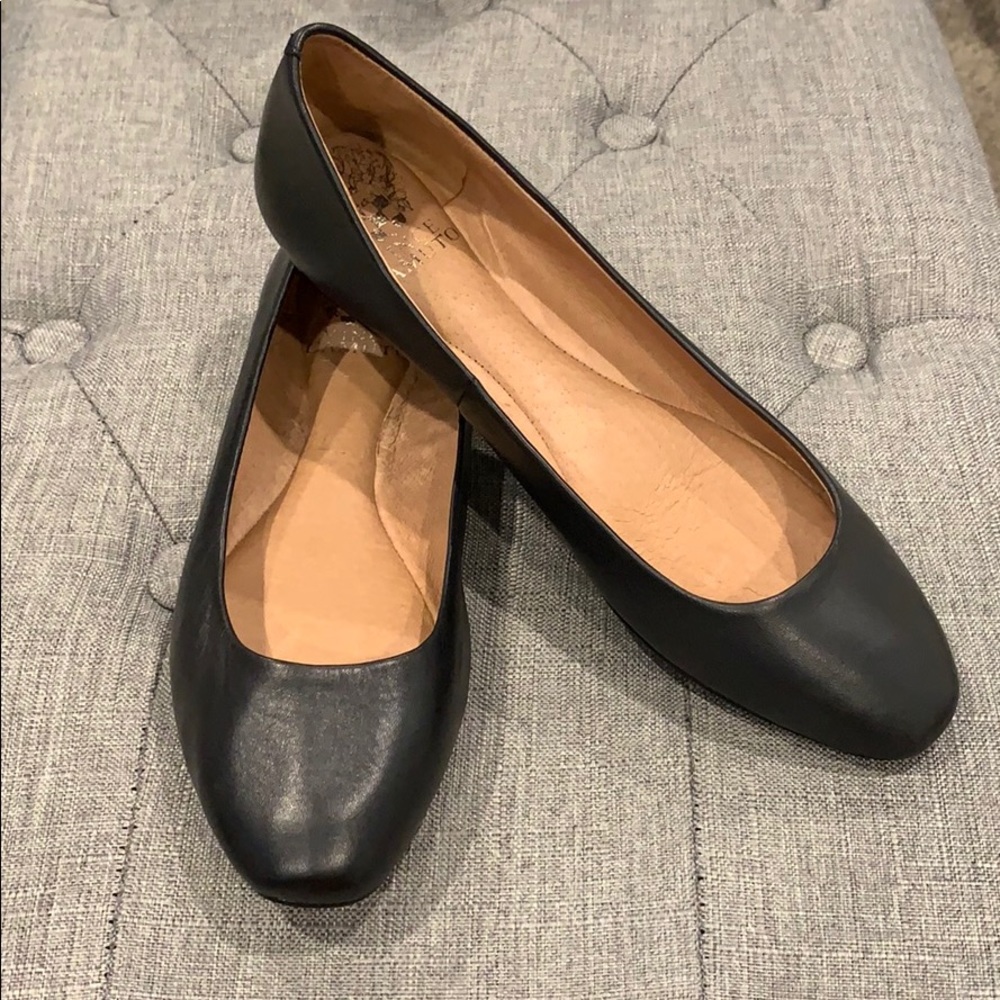 Vince Camuto Flats